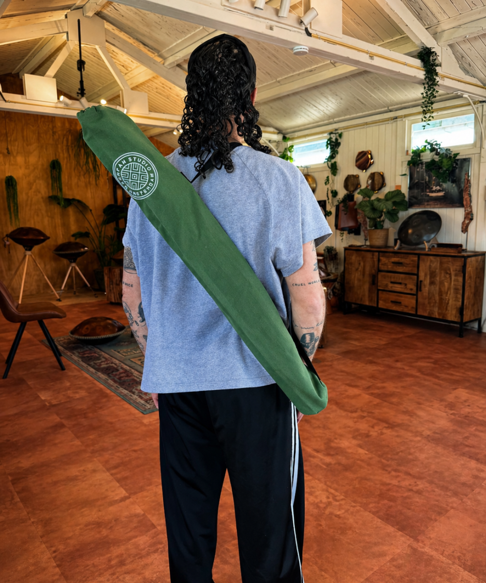 Alternative view of the Handpan Stand Carrying Case